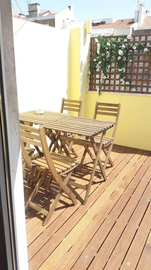 リスボンModern Cosy Flat With Terrace In Campo De Ourique.アパートメント エクステリア 写真